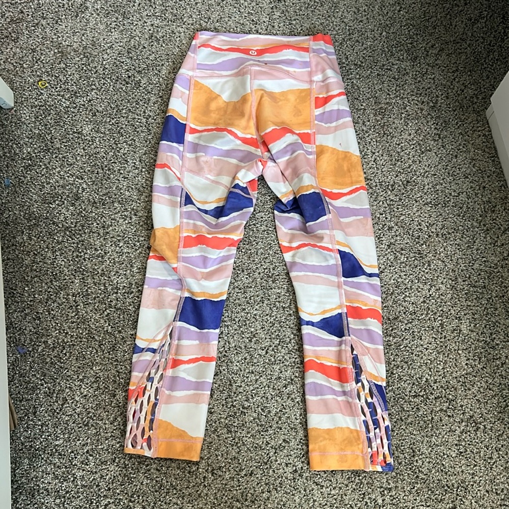 Lululemon leggings size 8